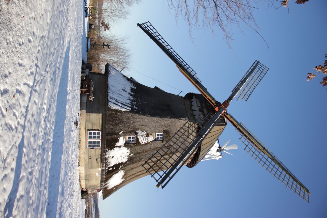 Die Grebiner Mühle im Winter